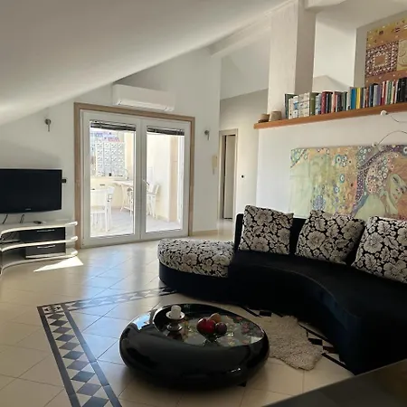 Klimt Lägenhet Durrës
